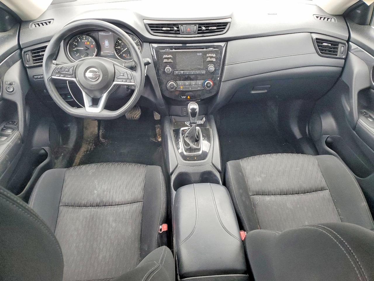 2017 NISSAN ROGUE