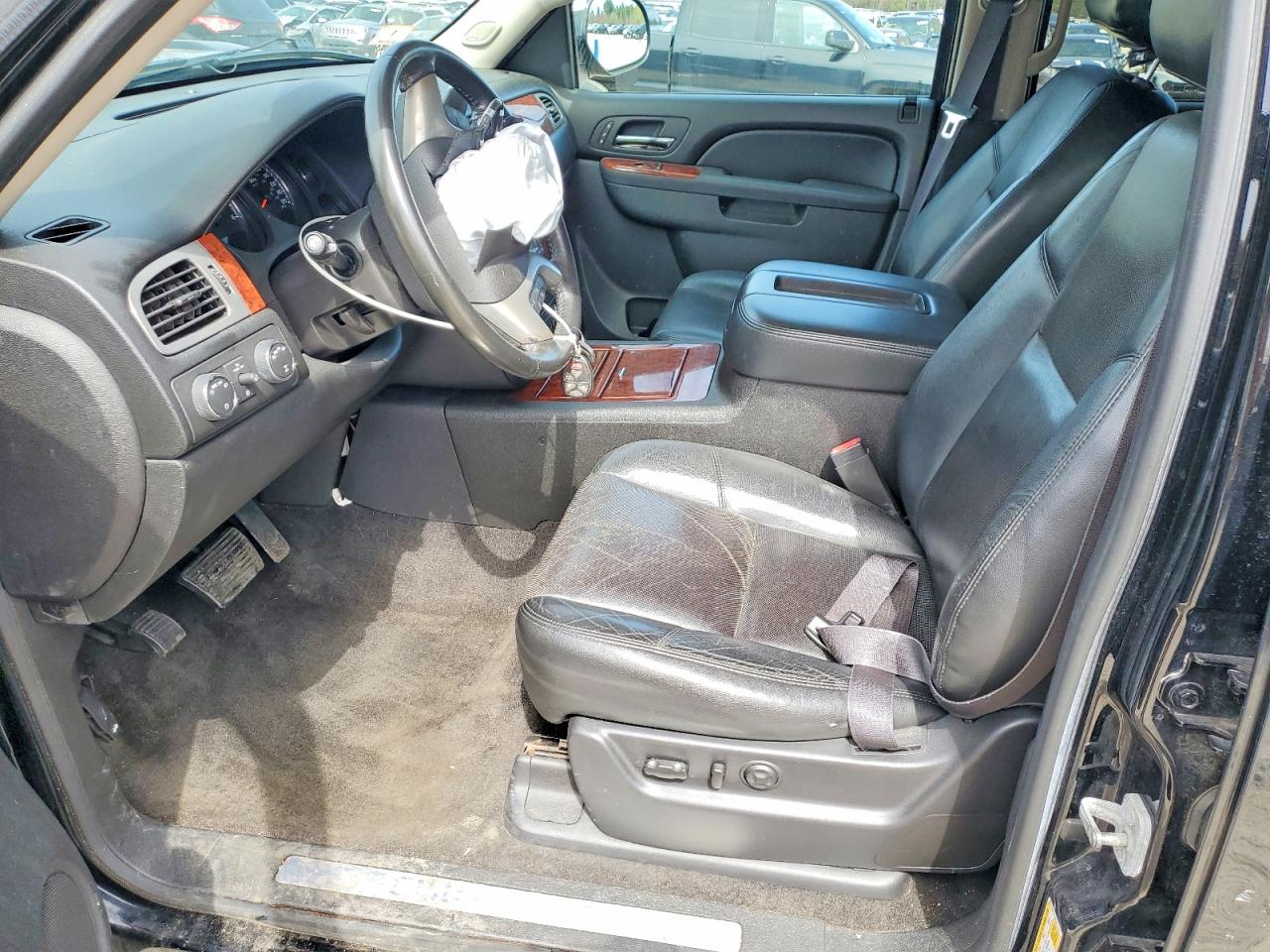 2014 CHEVROLET SUBURBAN