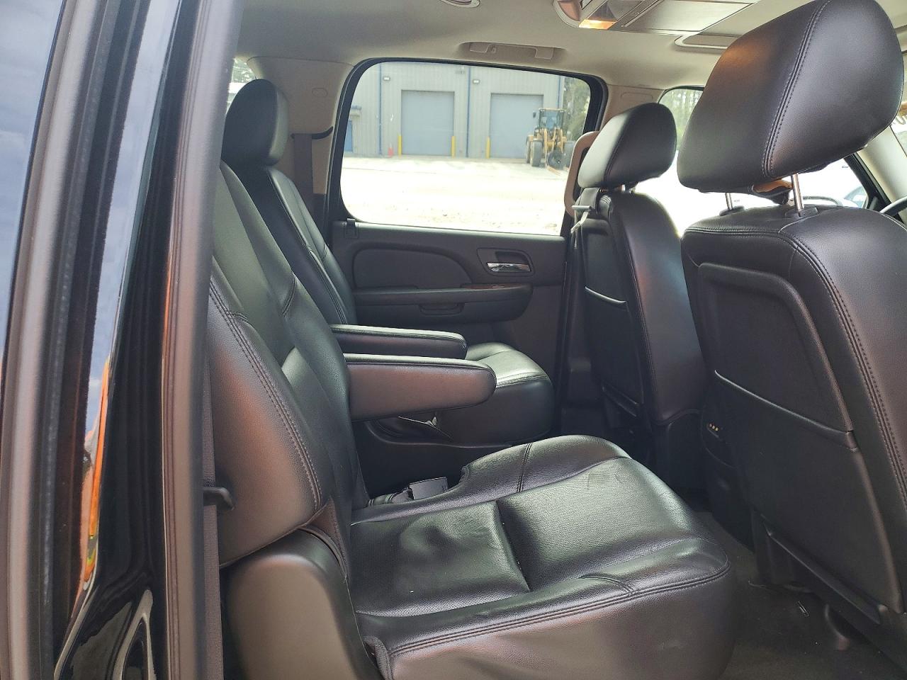 2014 CHEVROLET SUBURBAN