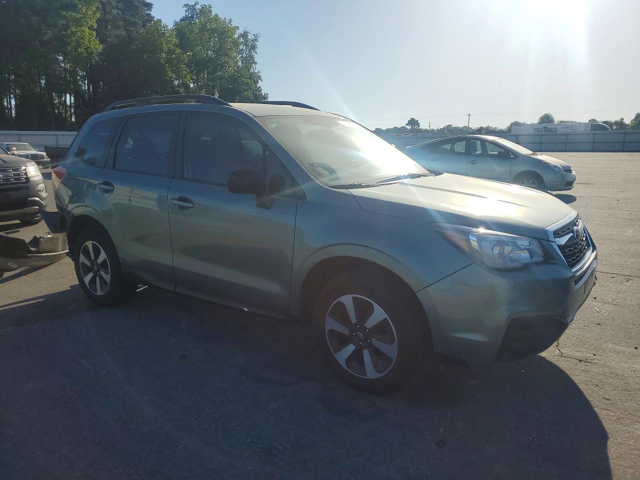 2017 SUBARU FORESTER