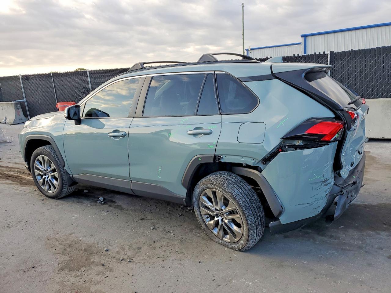 2023 TOYOTA RAV4