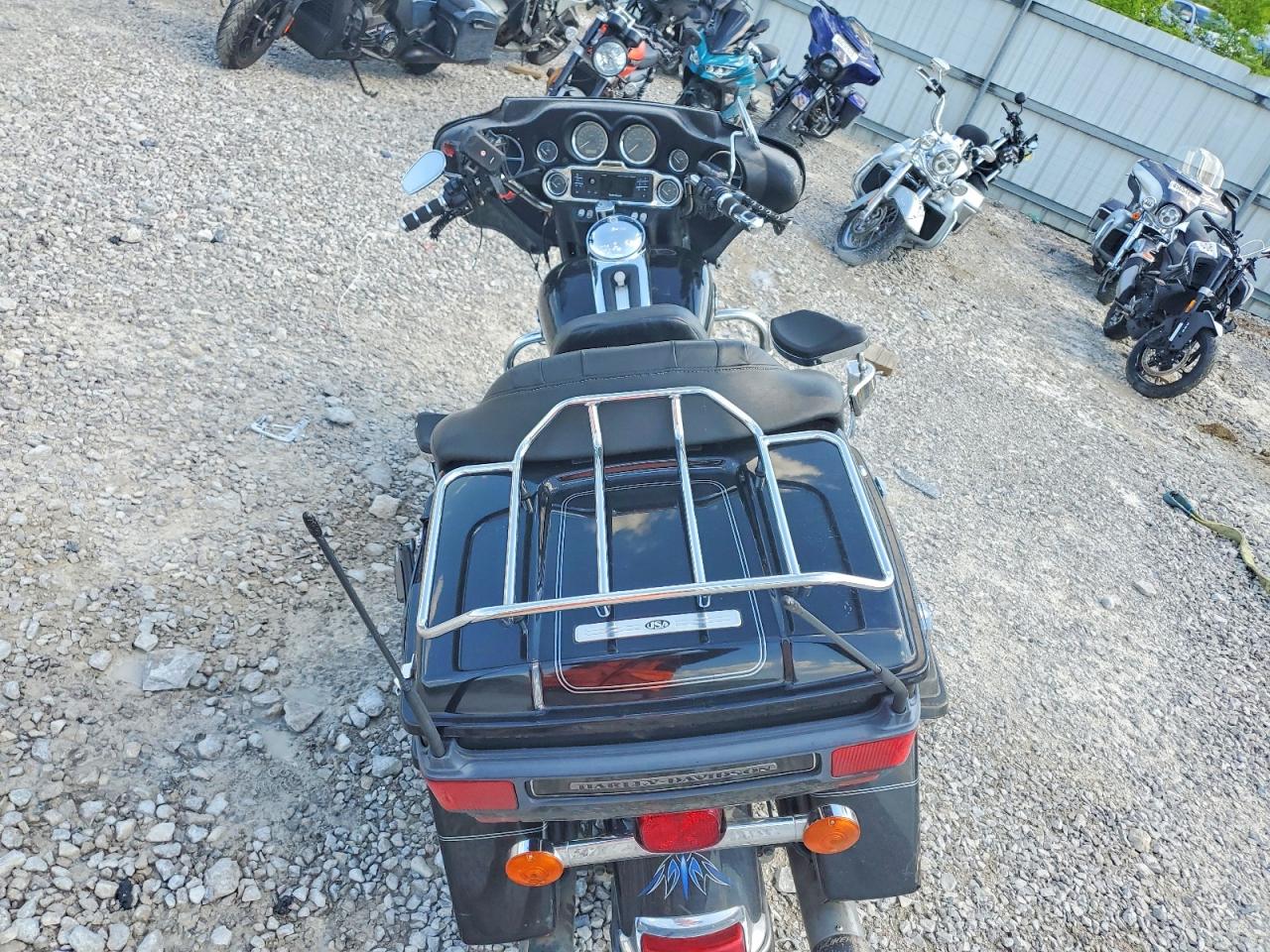 2009 HARLEY-DAVIDSON FL
