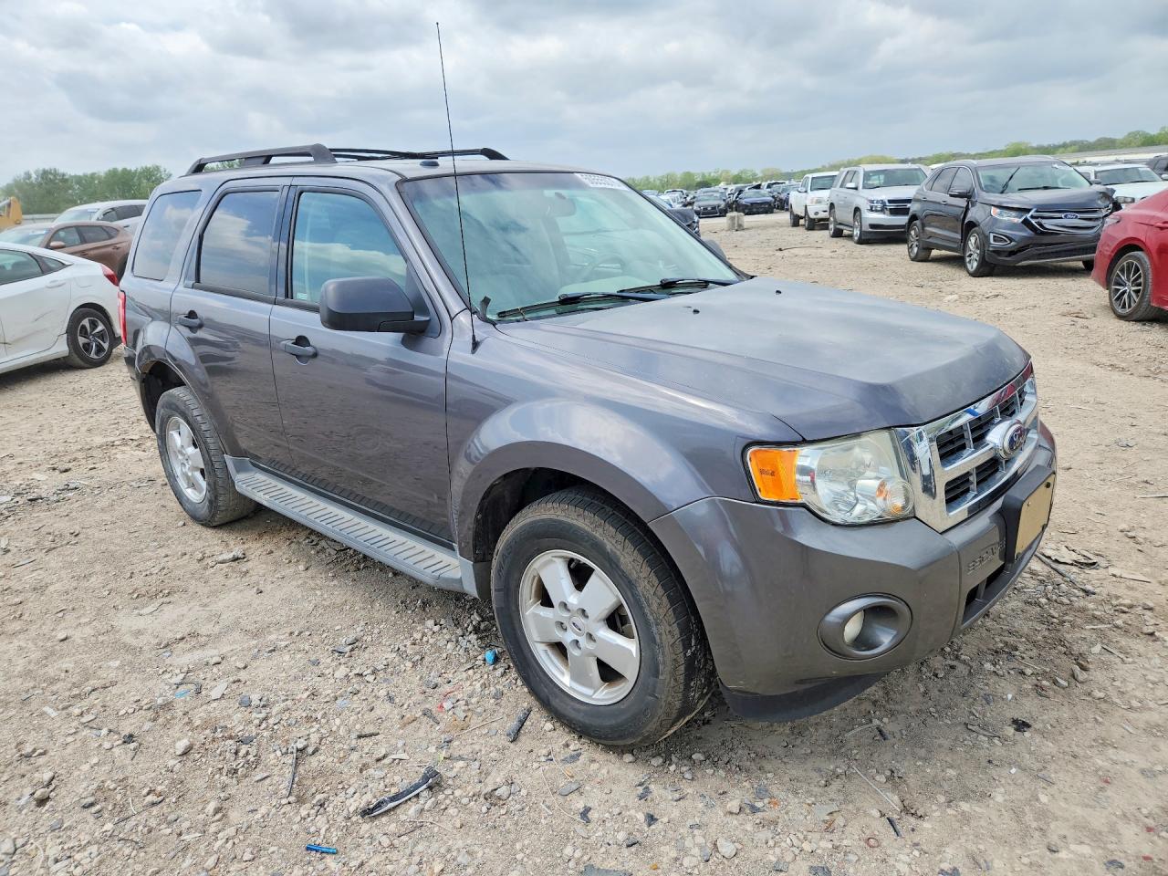 2011 FORD ESCAPE