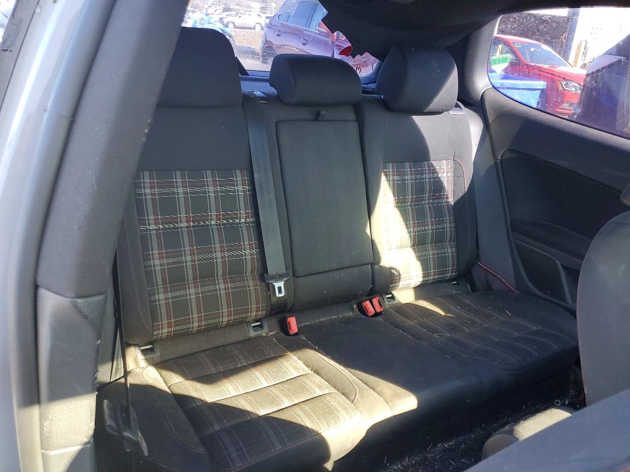 2011 VOLKSWAGEN GTI