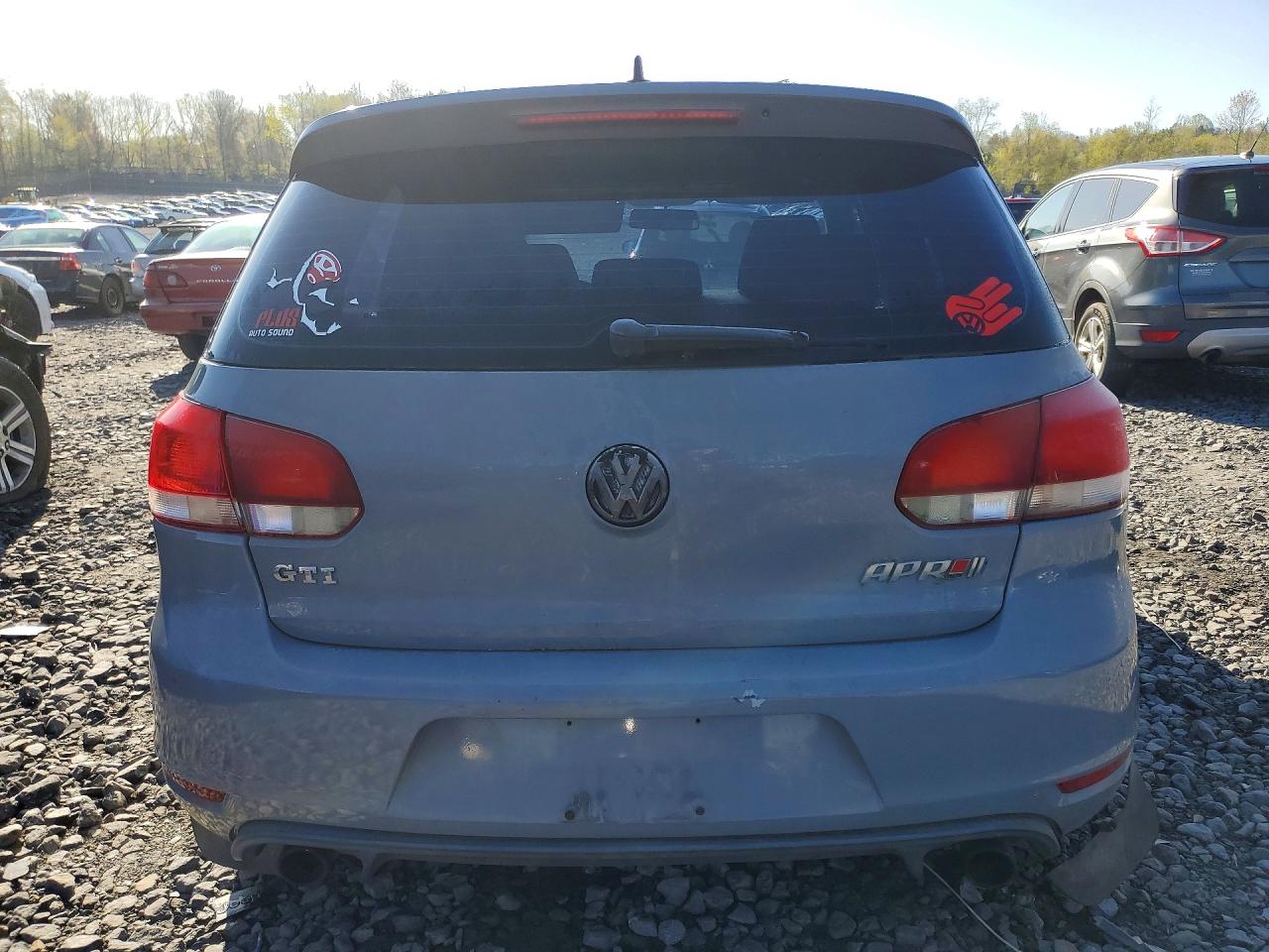 2011 VOLKSWAGEN GTI