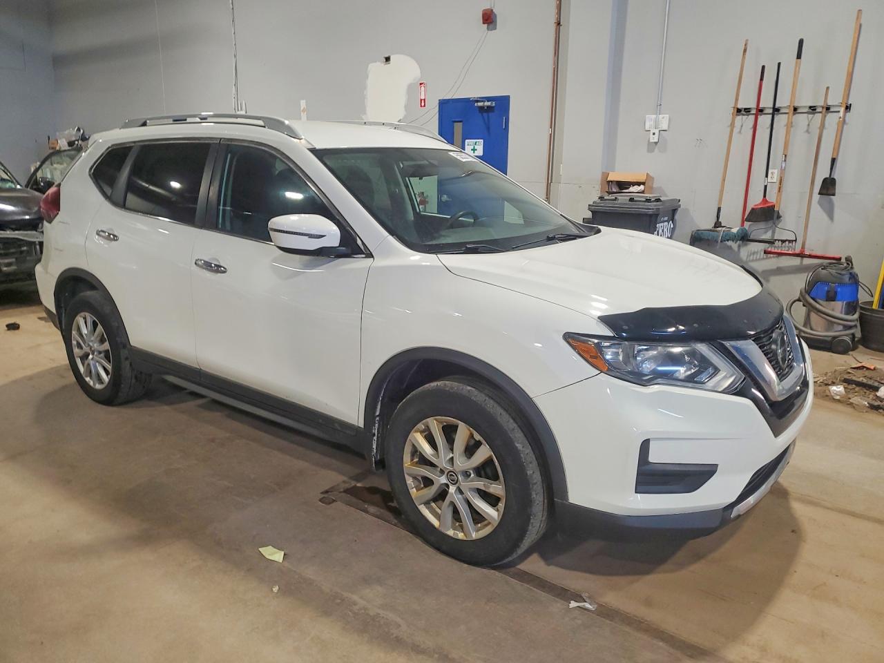 2020 NISSAN ROGUE