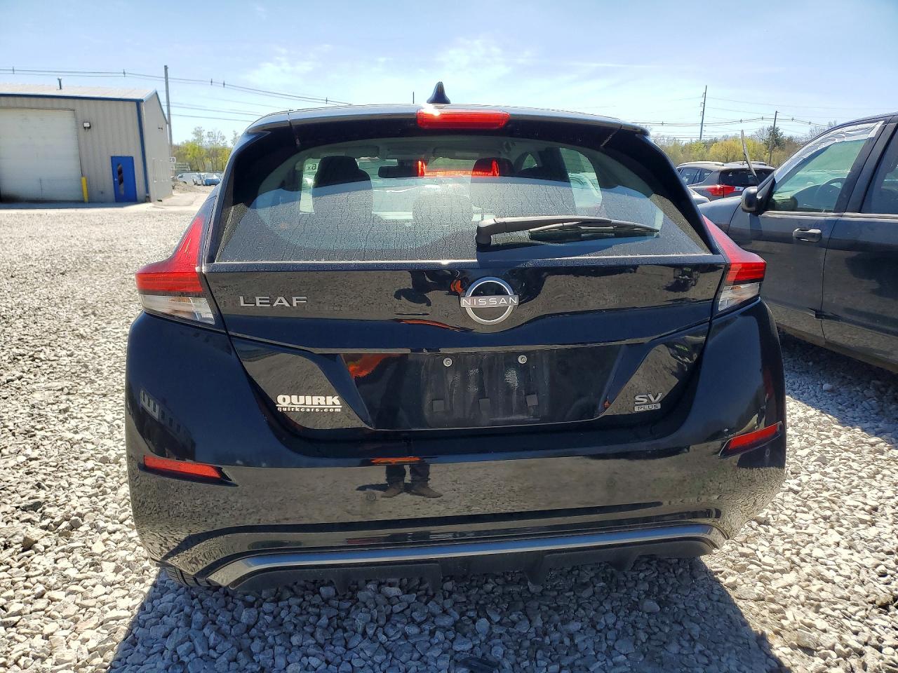 2023 NISSAN LEAF