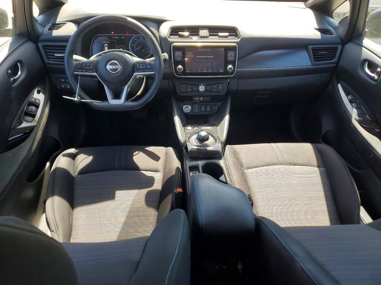 2023 NISSAN LEAF