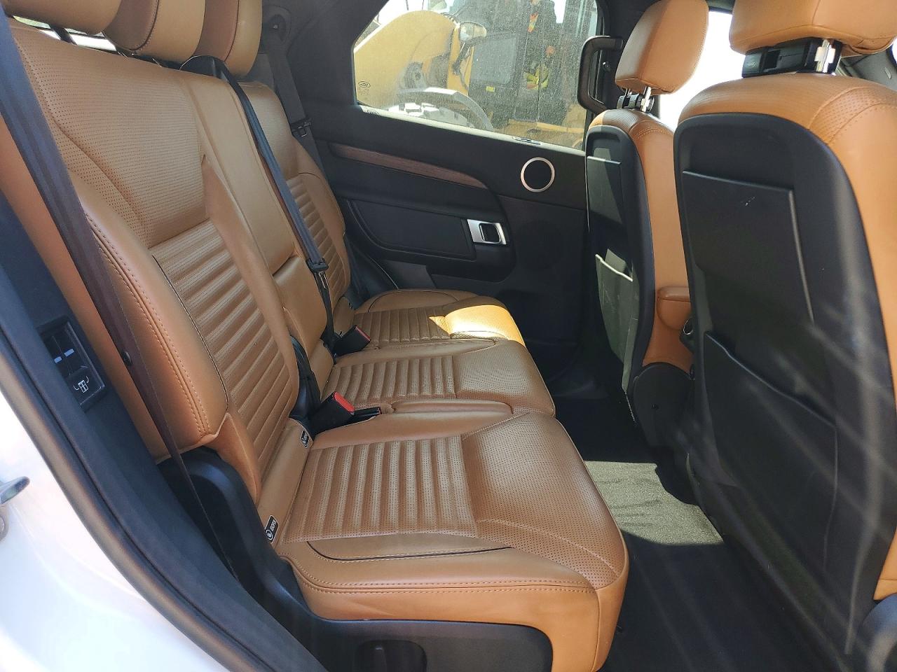 2018 LAND ROVER DISCOVERY