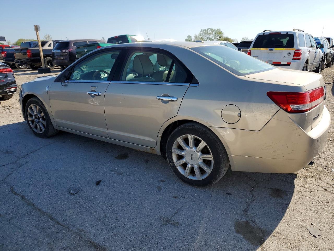 2010 LINCOLN TOWNHOUSE MKZ