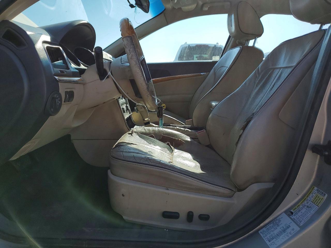 2010 LINCOLN TOWNHOUSE MKZ