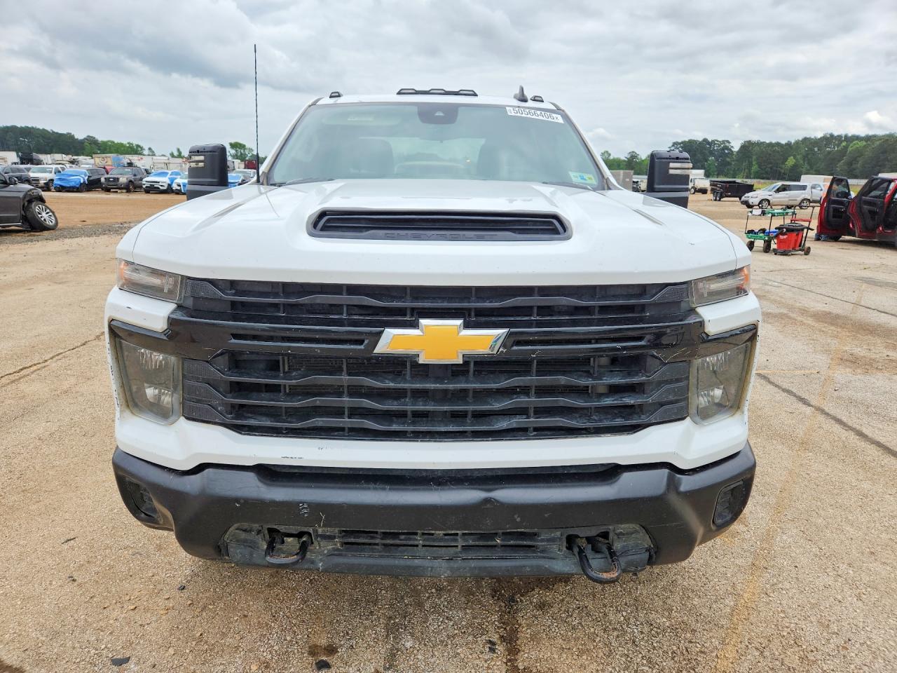 2024 CHEVROLET SILVERADO