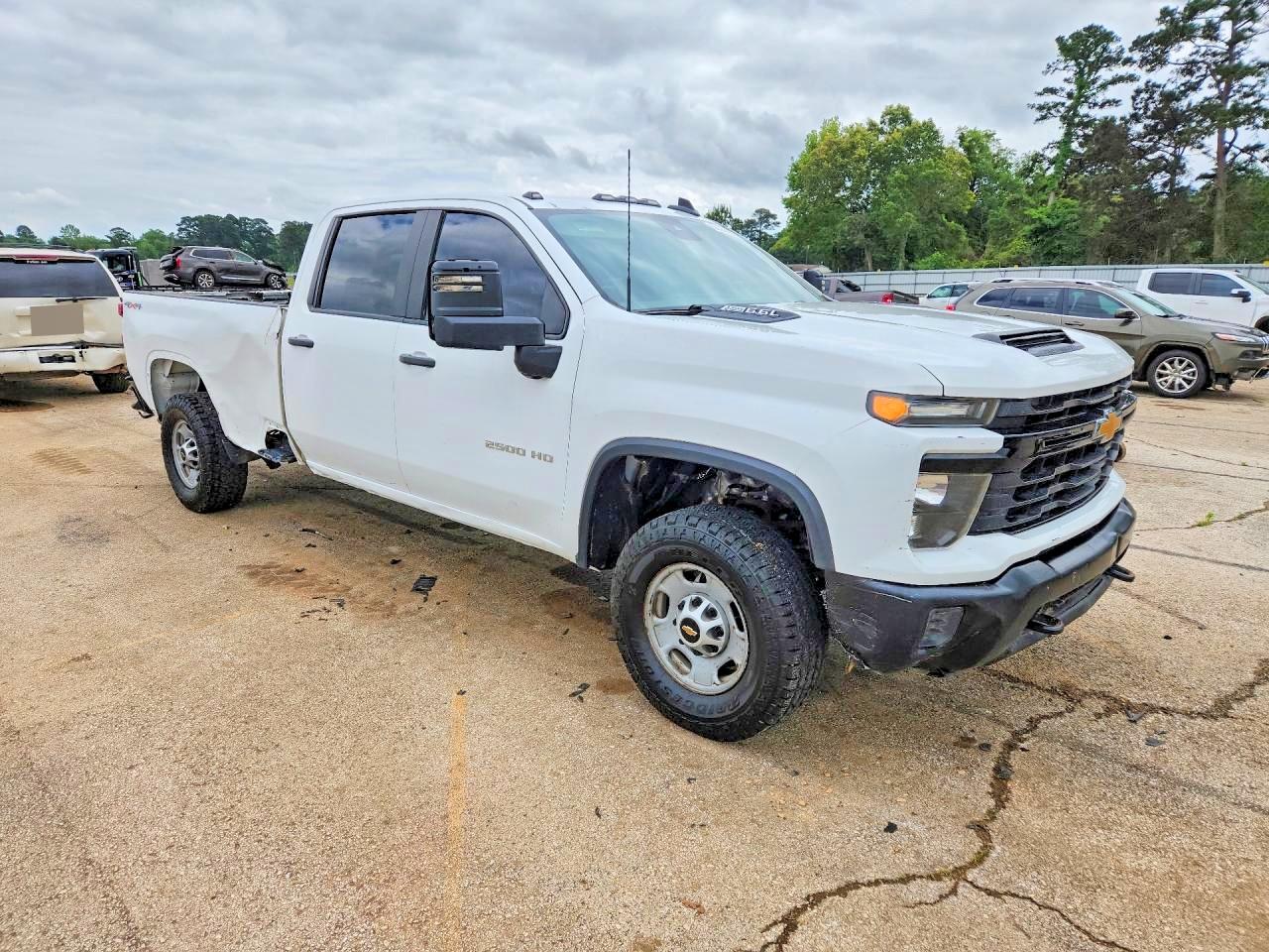 2024 CHEVROLET SILVERADO