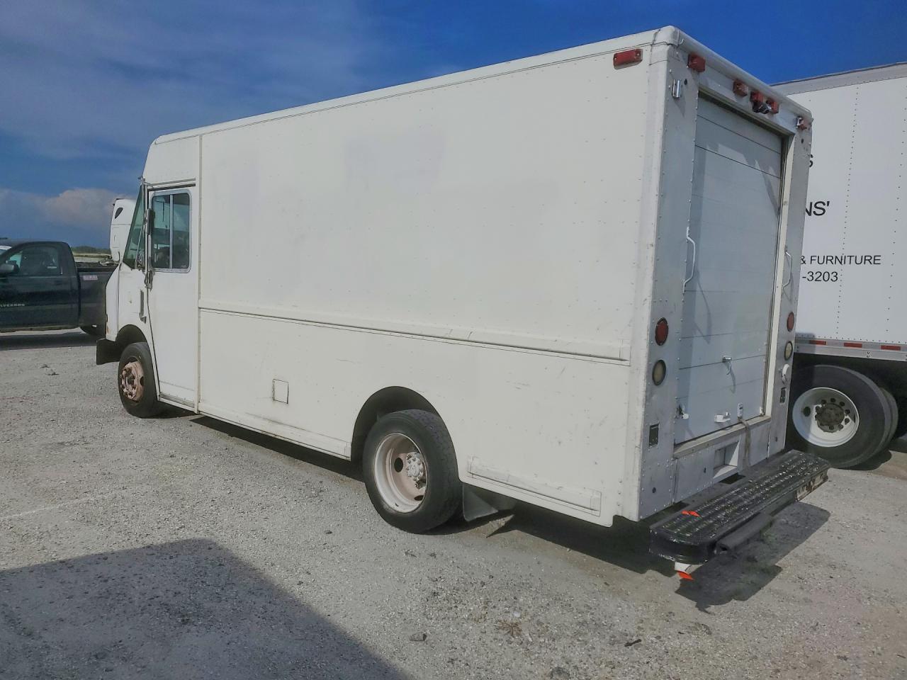 2001 FREIGHTLINER ALL OTHER