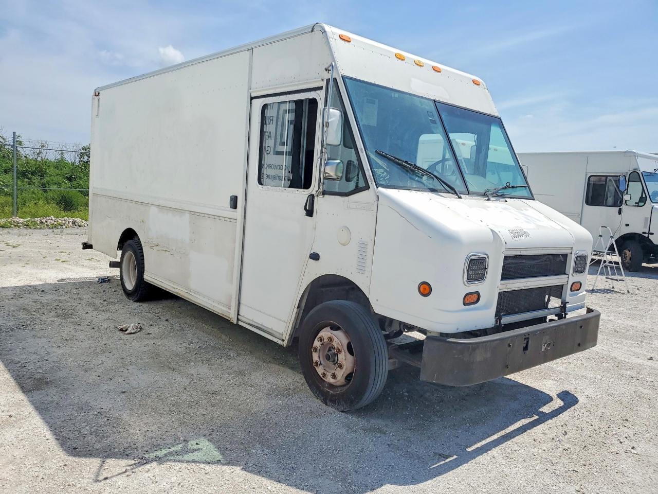 2001 FREIGHTLINER ALL OTHER