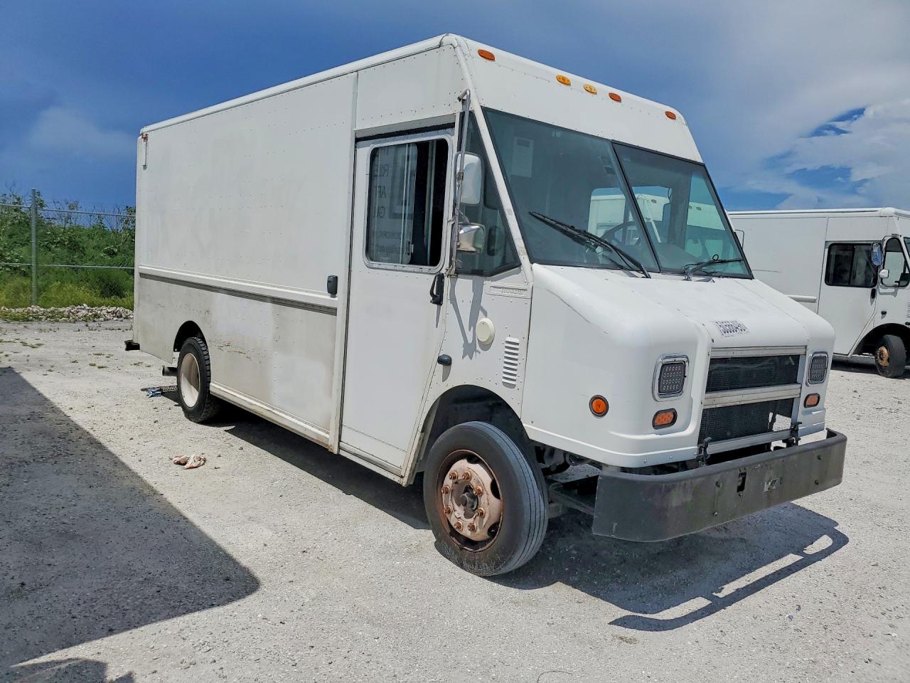 2004 WORKHORSE ALL OTHER