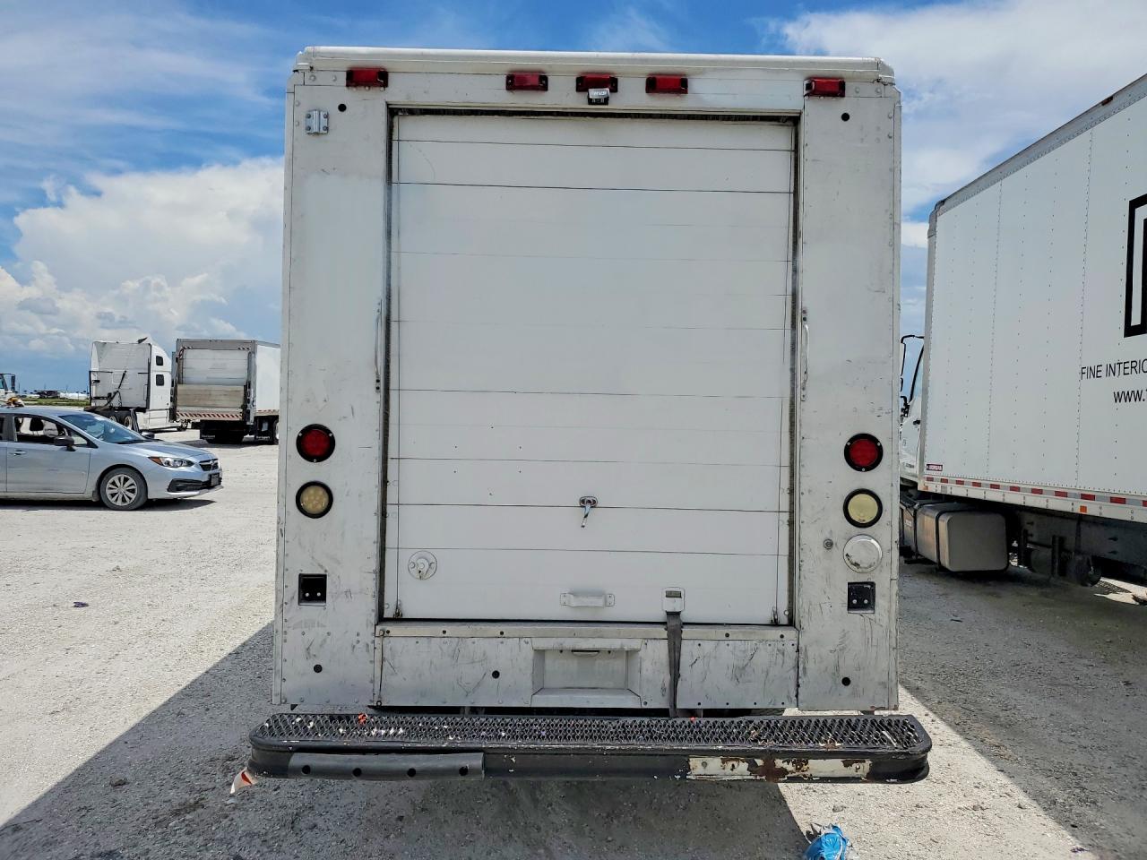 2004 WORKHORSE ALL OTHER
