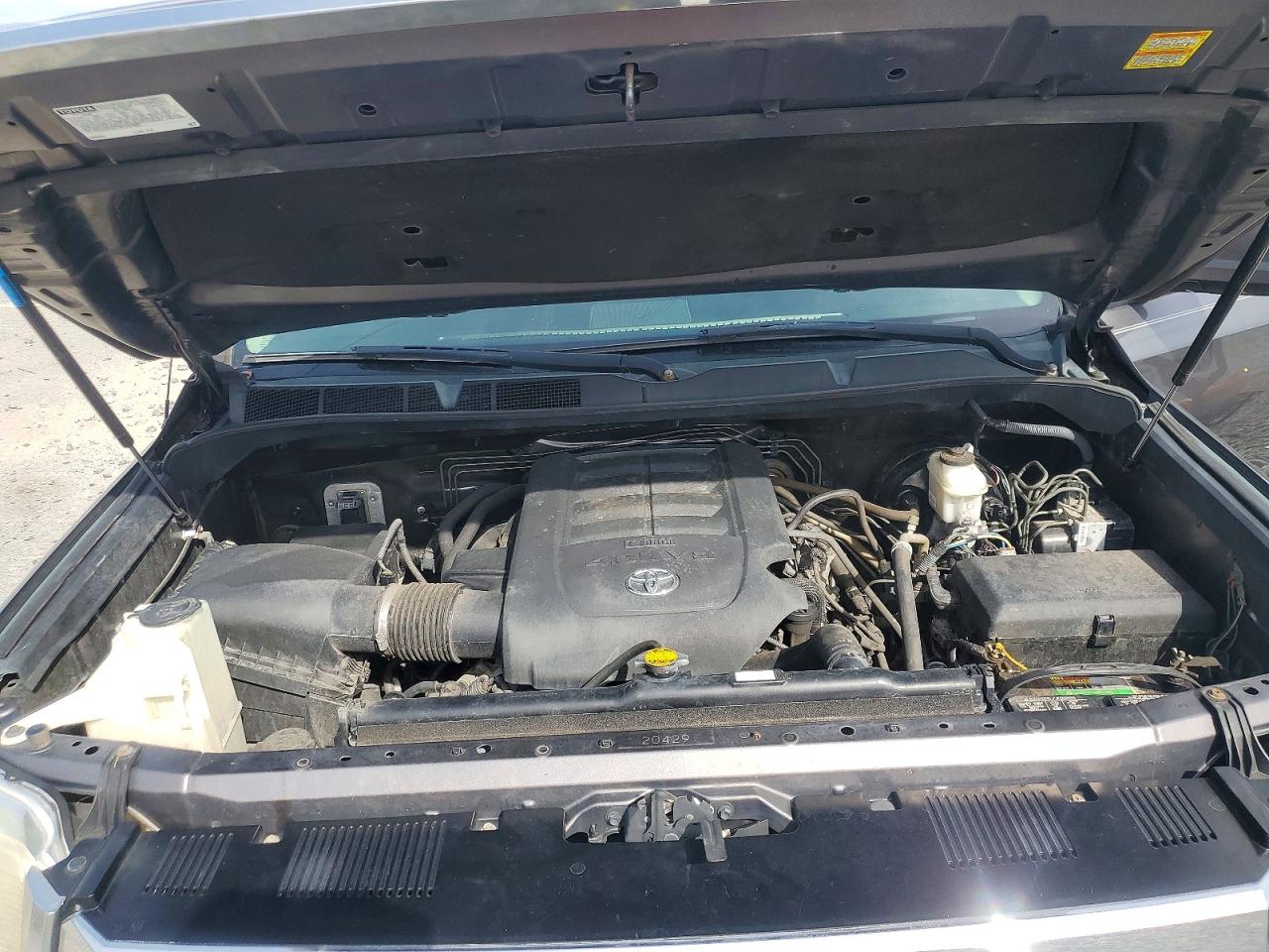 2017 TOYOTA TUNDRA