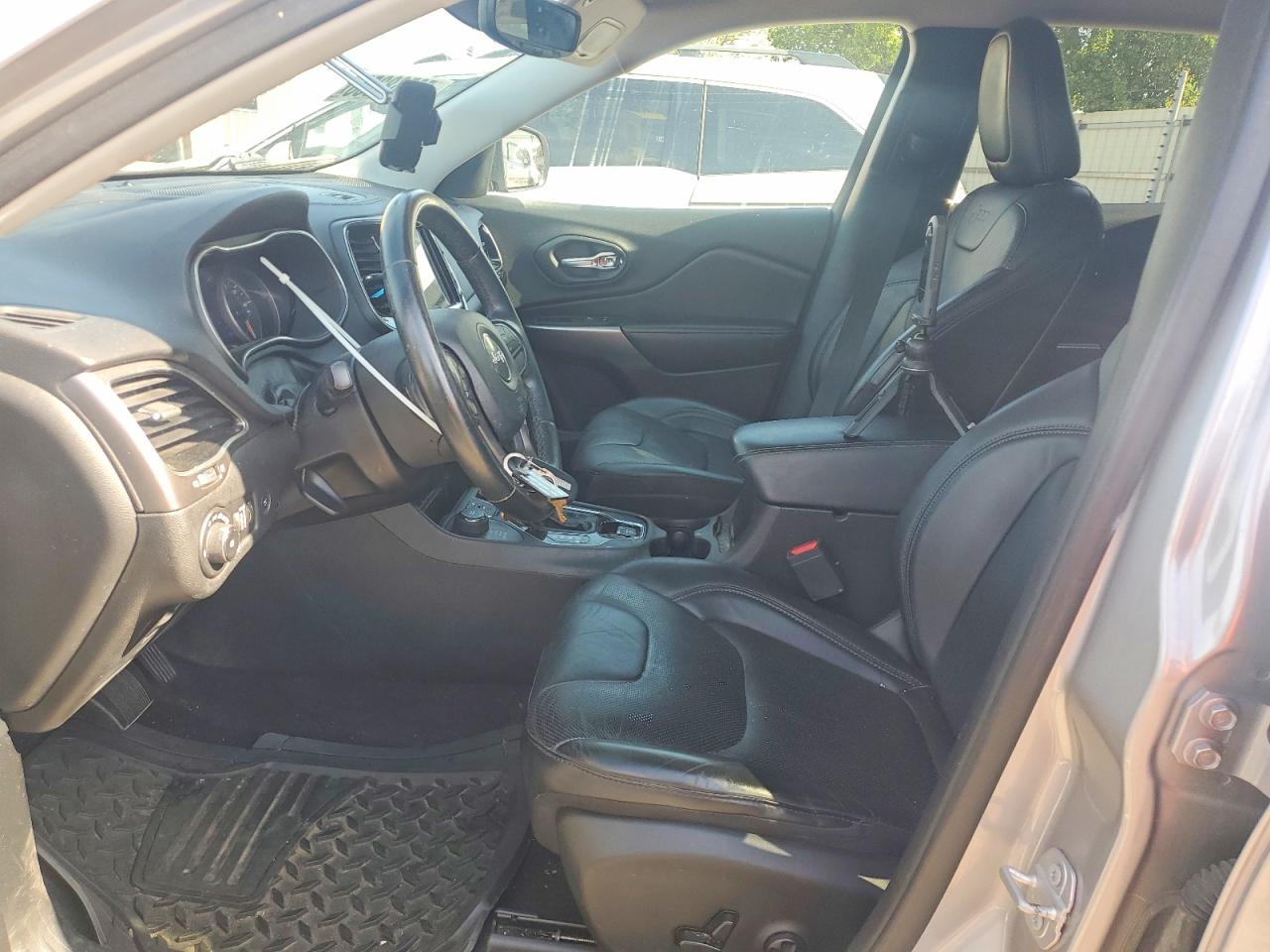 2020 JEEP CHEROKEE