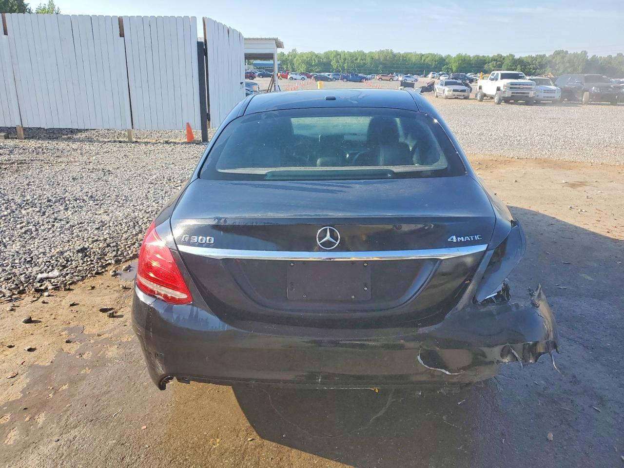 2015 MERCEDES-BENZ C-CLASS