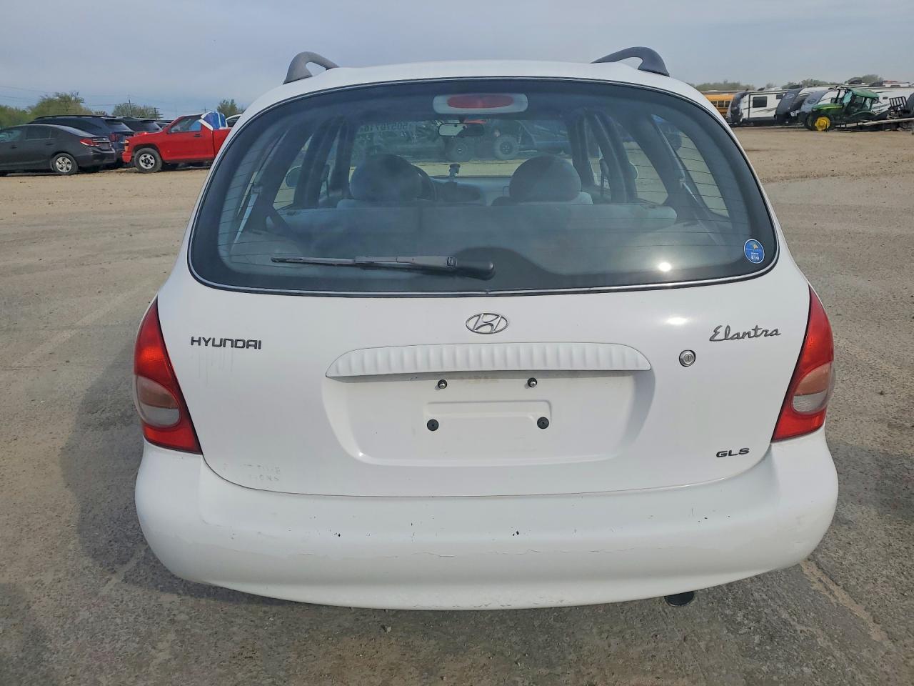 2000 HYUNDAI ELANTRA