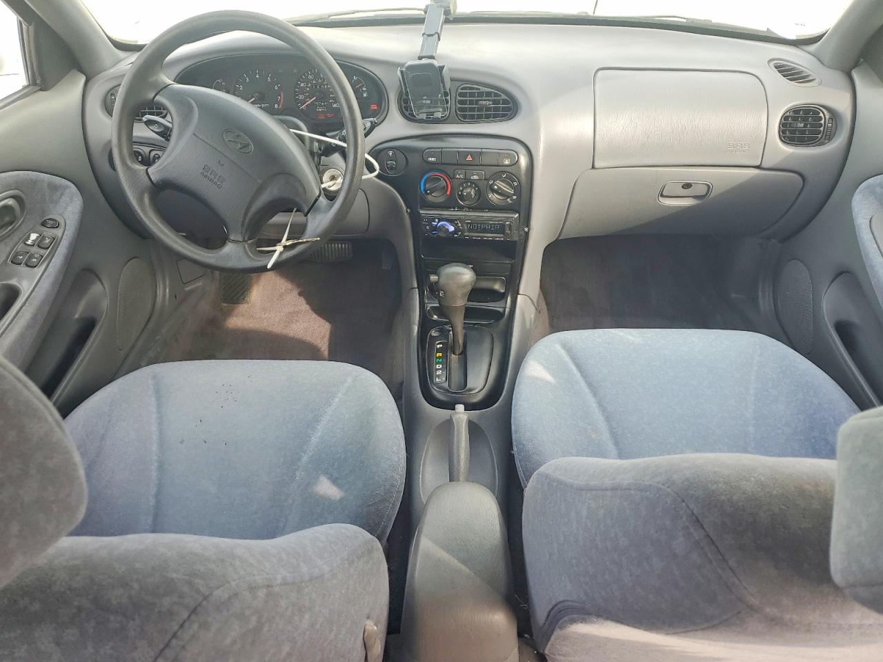 2000 HYUNDAI ELANTRA