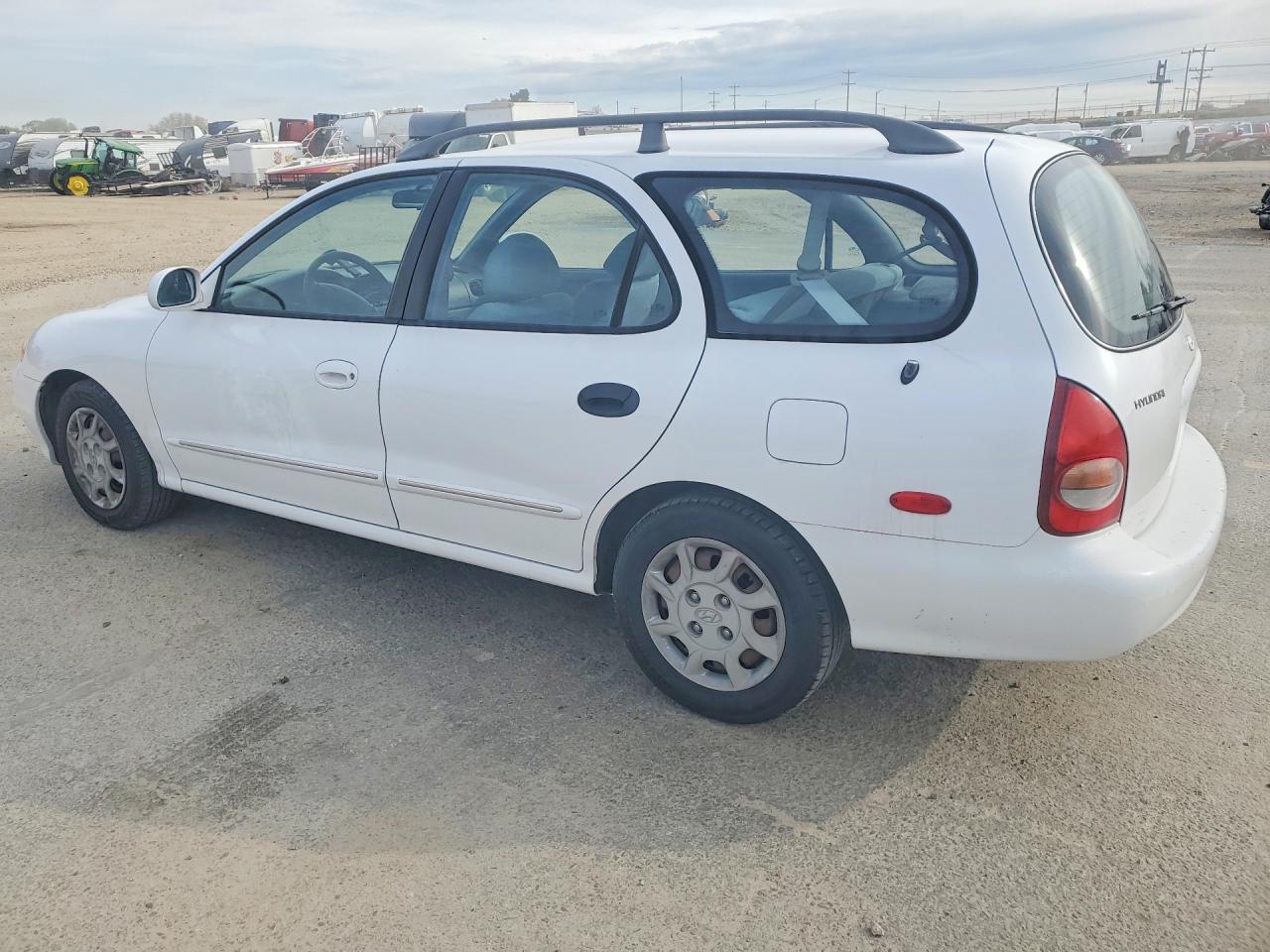 2000 HYUNDAI ELANTRA