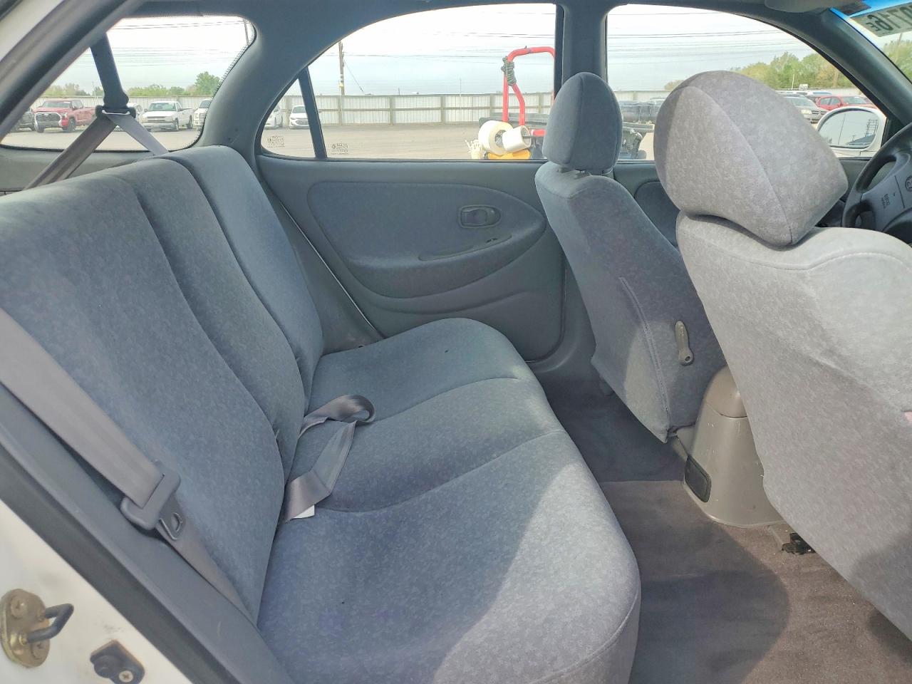2000 HYUNDAI ELANTRA