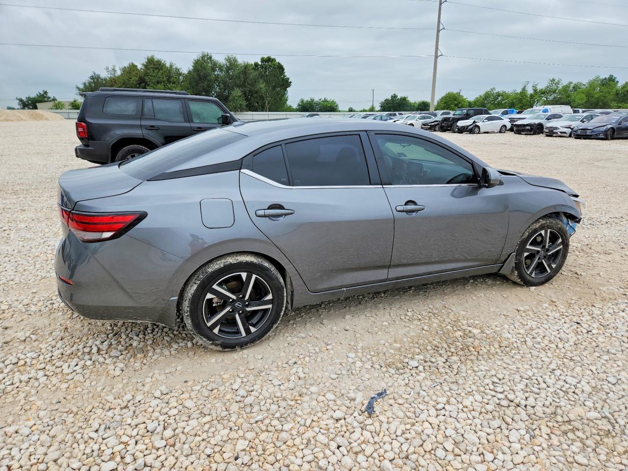 2025 NISSAN SENTRA
