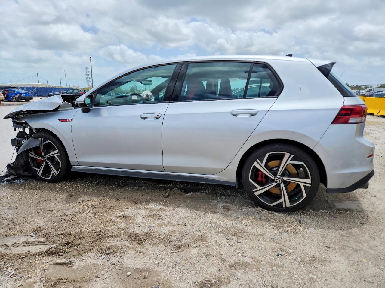 2024 VOLKSWAGEN GTI