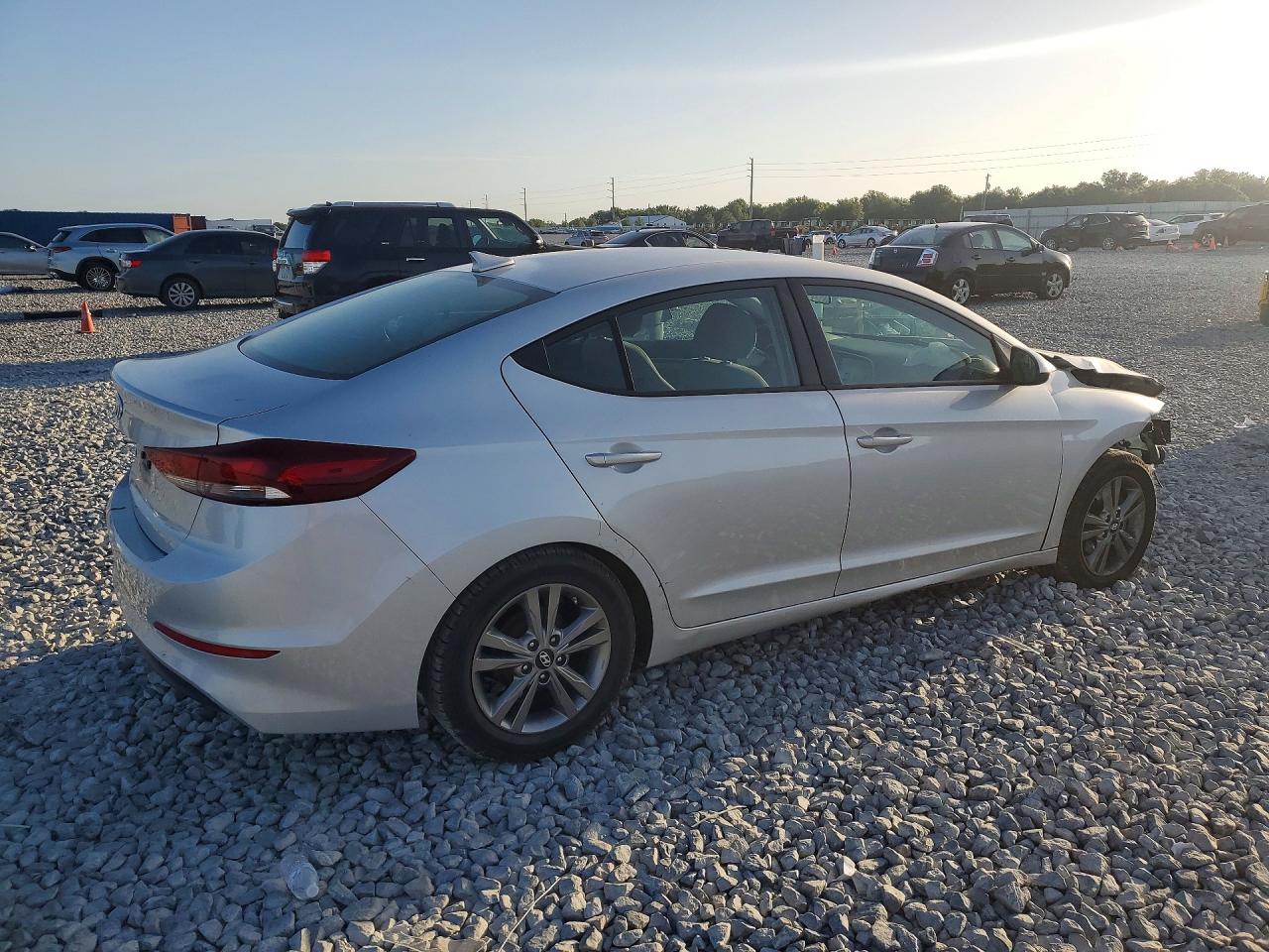 2017 HYUNDAI ELANTRA
