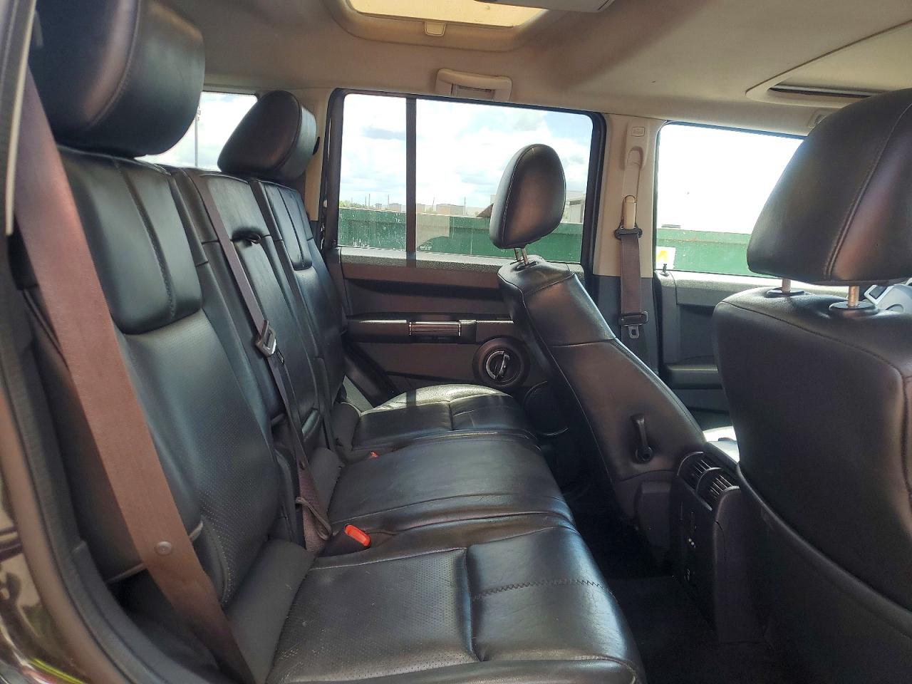 2010 JEEP COMMANDER