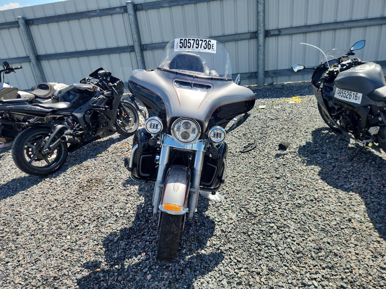 2016 HARLEY-DAVIDSON FL