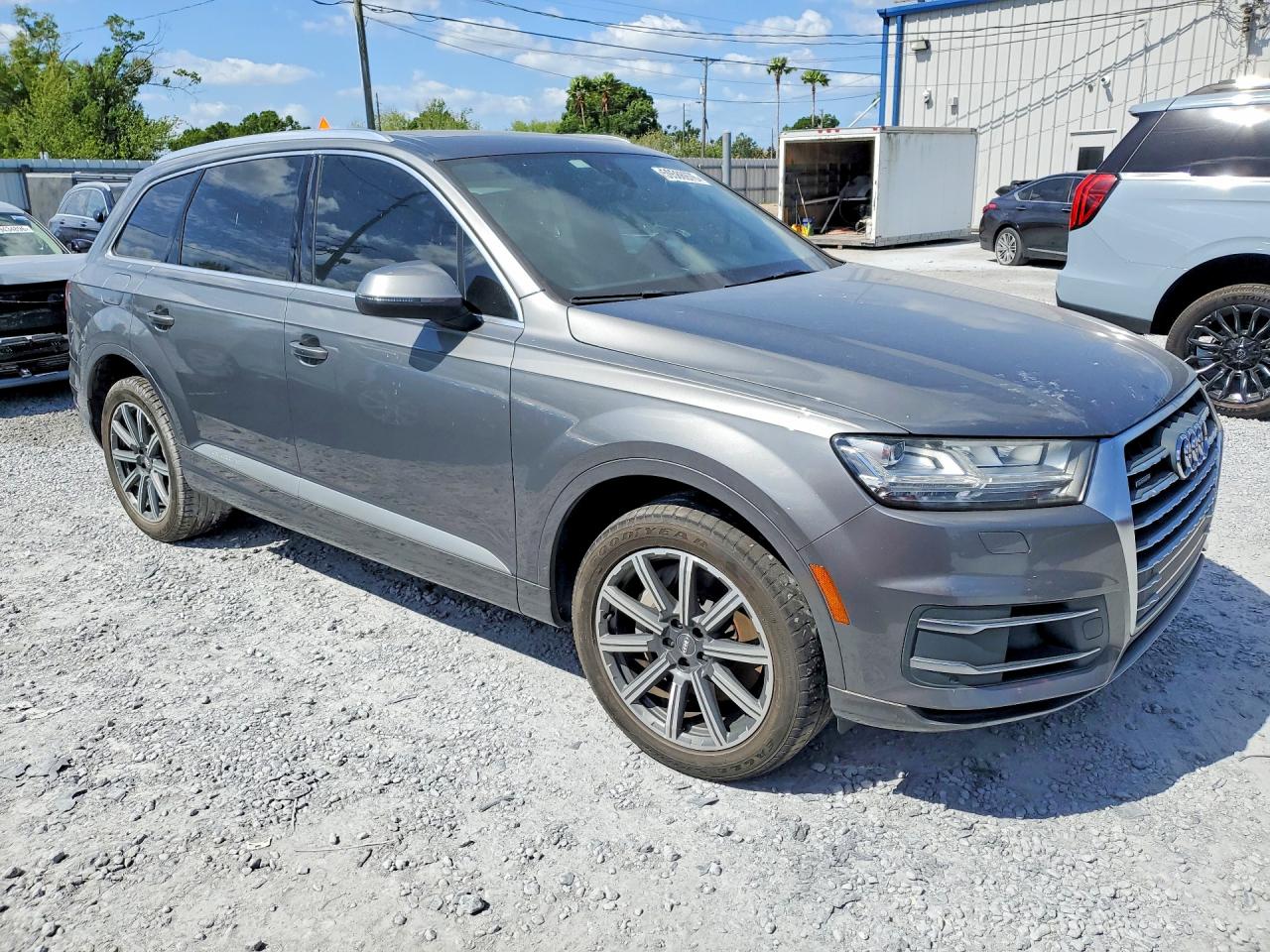 2017 AUDI Q7