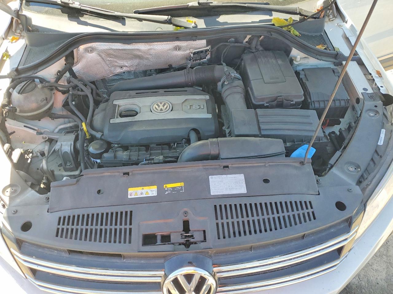 2014 VOLKSWAGEN TIGUAN