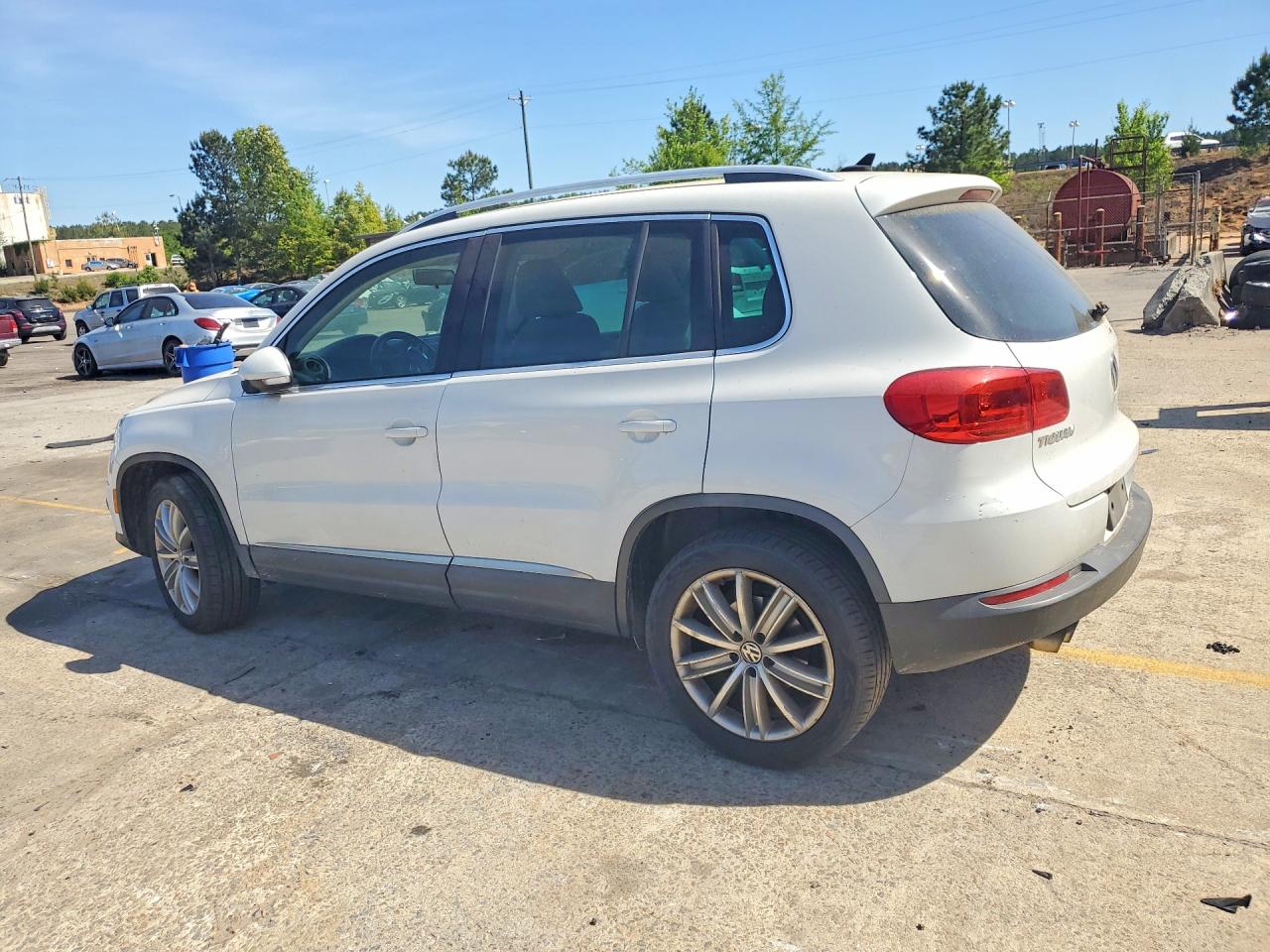 2014 VOLKSWAGEN TIGUAN