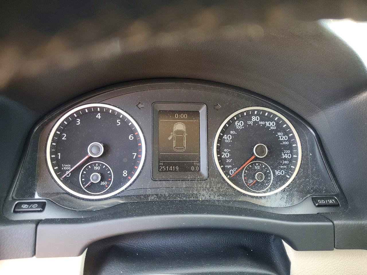 2014 VOLKSWAGEN TIGUAN