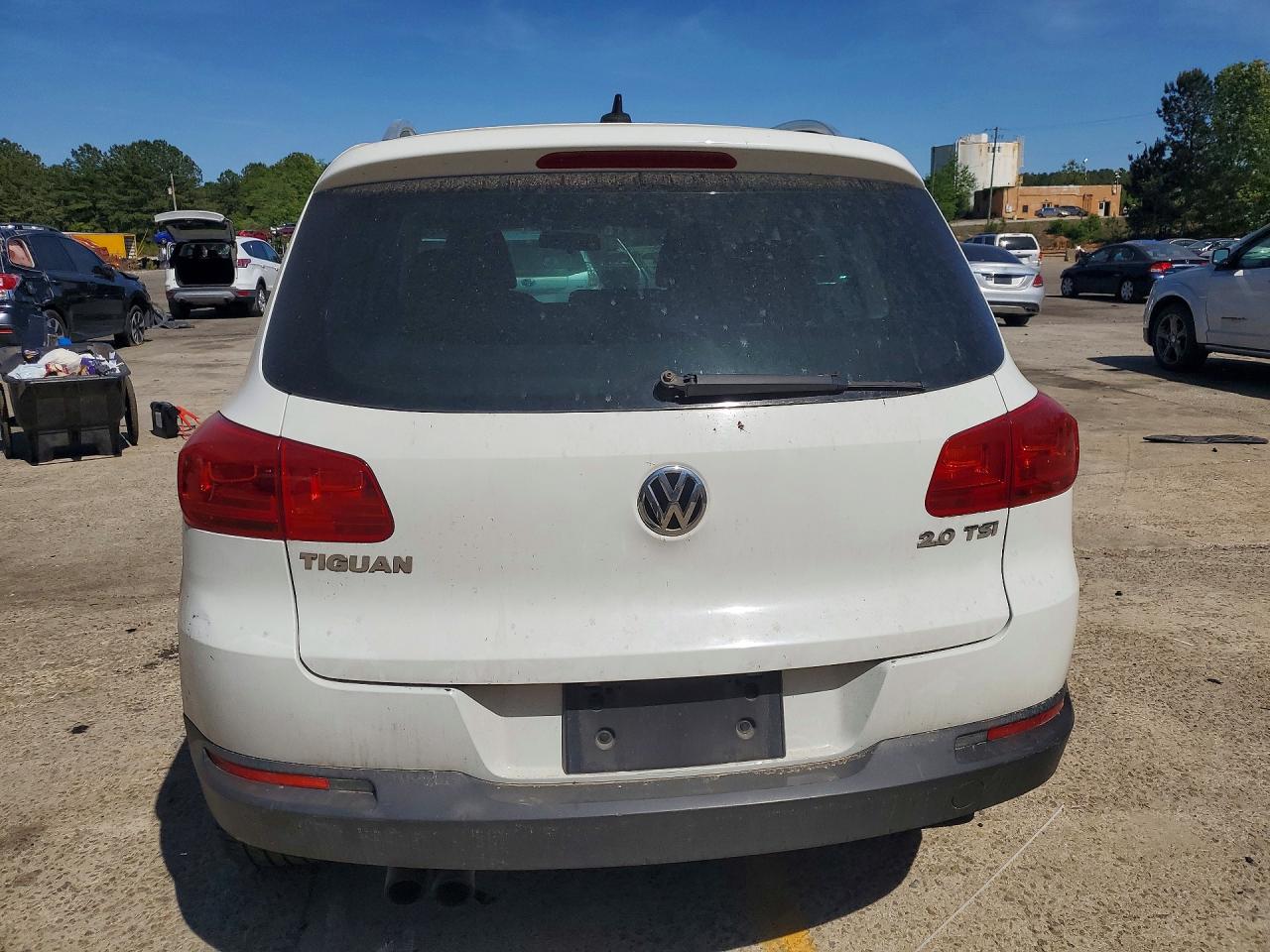 2014 VOLKSWAGEN TIGUAN