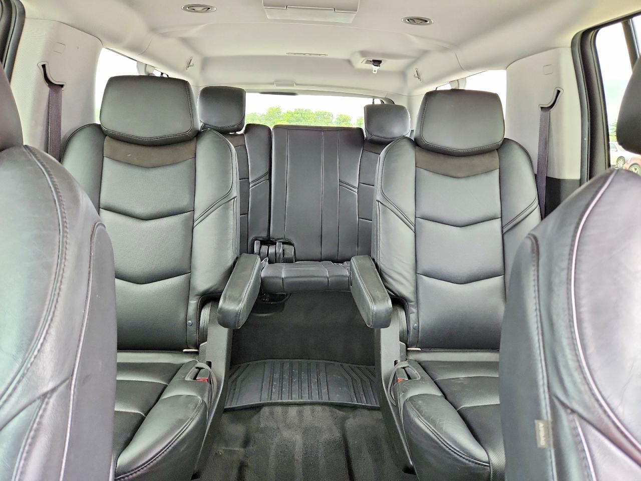 2016 CADILLAC ESCALADE