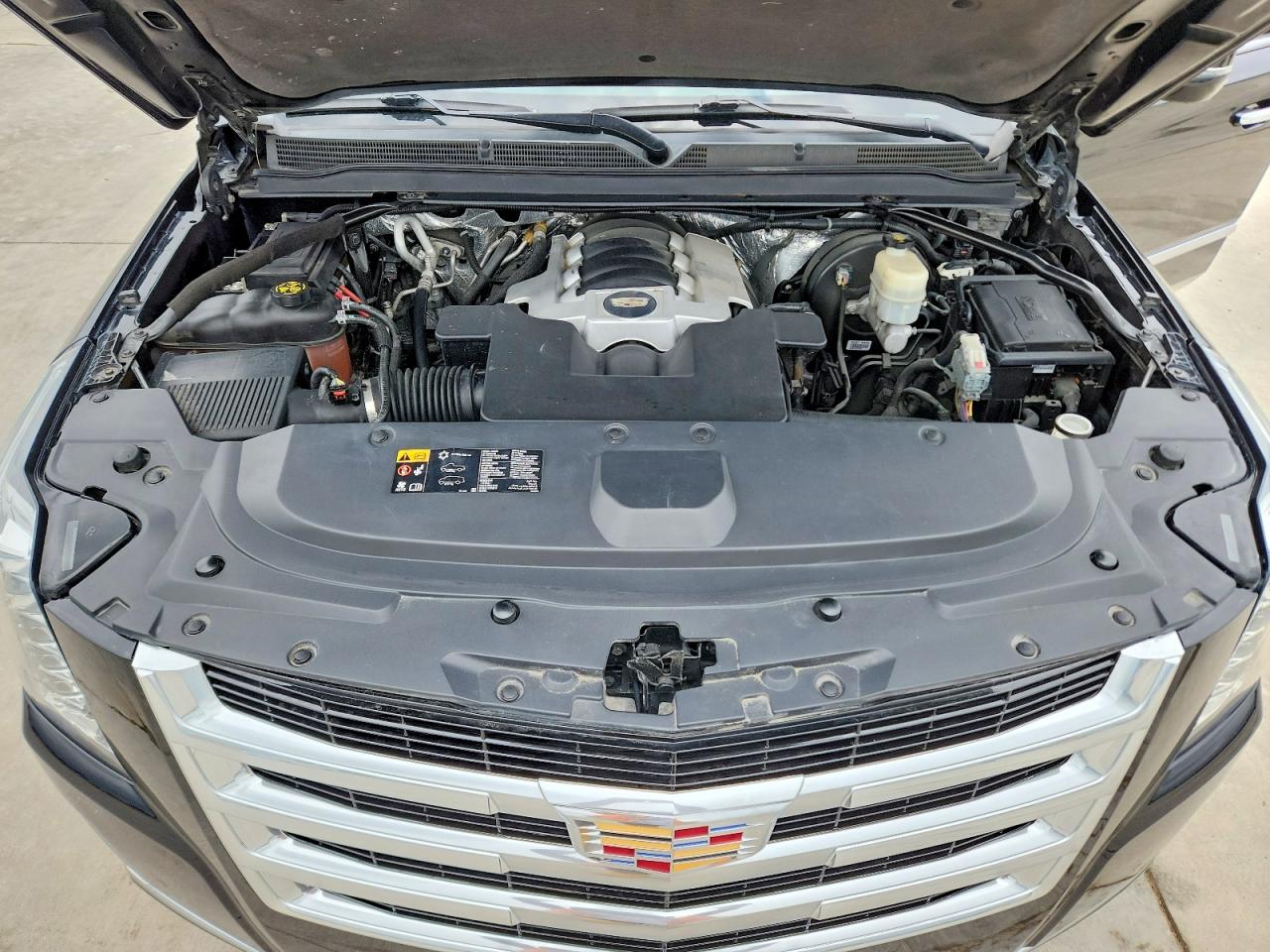 2016 CADILLAC ESCALADE