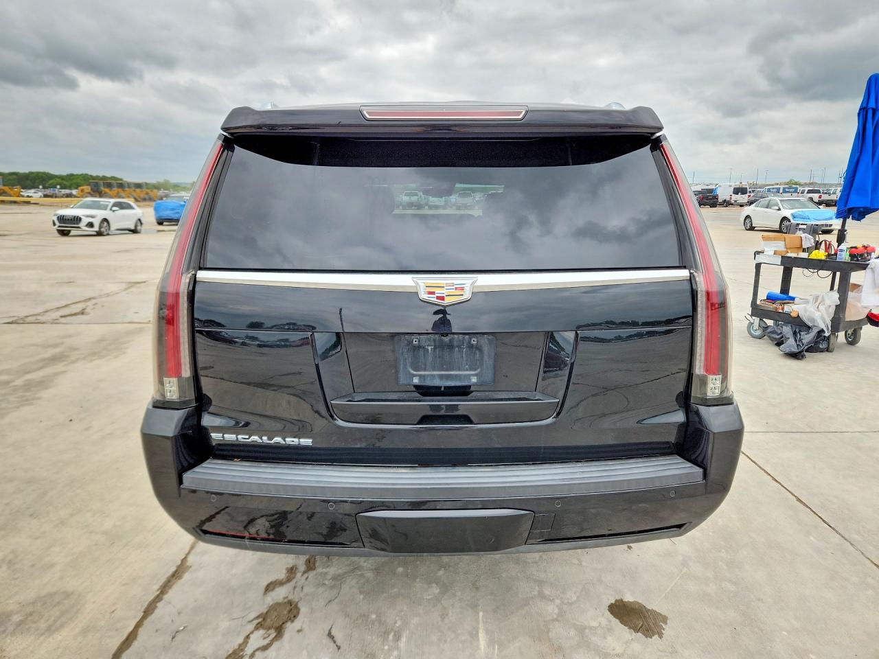2016 CADILLAC ESCALADE
