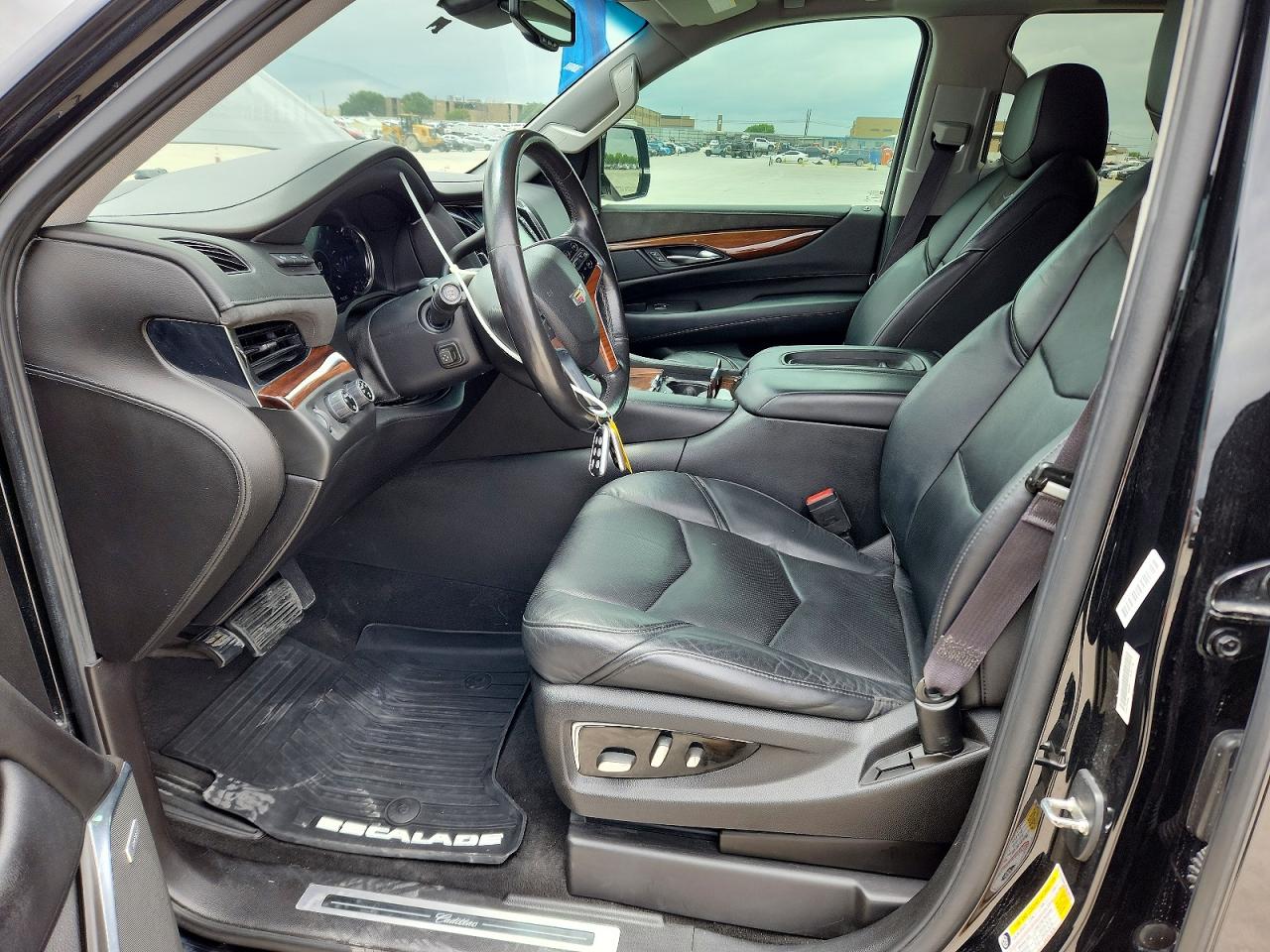 2016 CADILLAC ESCALADE