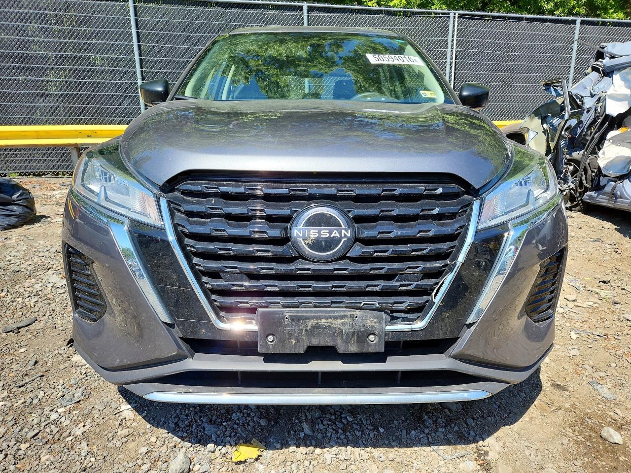 2024 NISSAN KICKS
