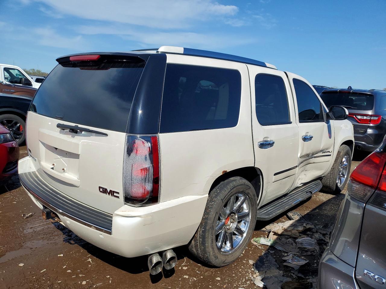 2010 GMC YUKON