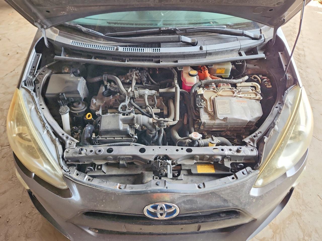 2015 TOYOTA PRIUS