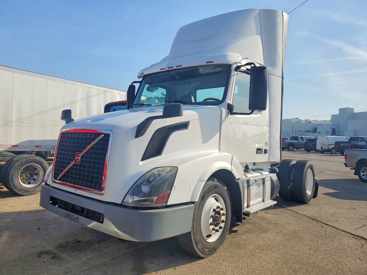 2017 VOLVO VN