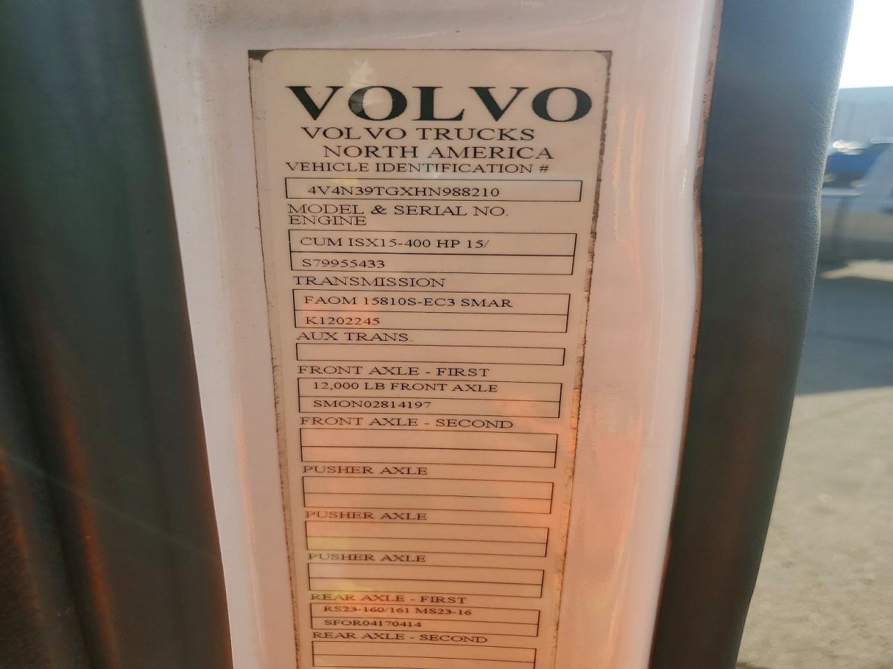 2017 VOLVO VN
