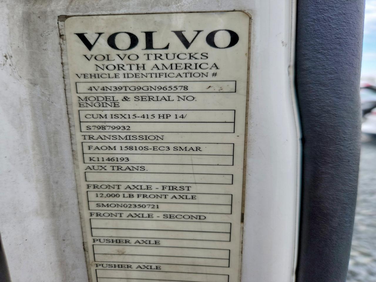 2016 VOLVO VN