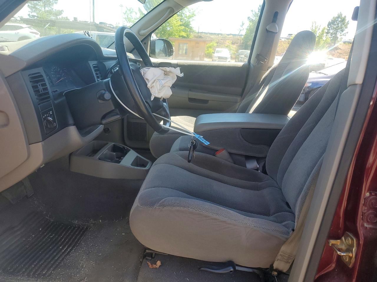2002 DODGE DAKOTA