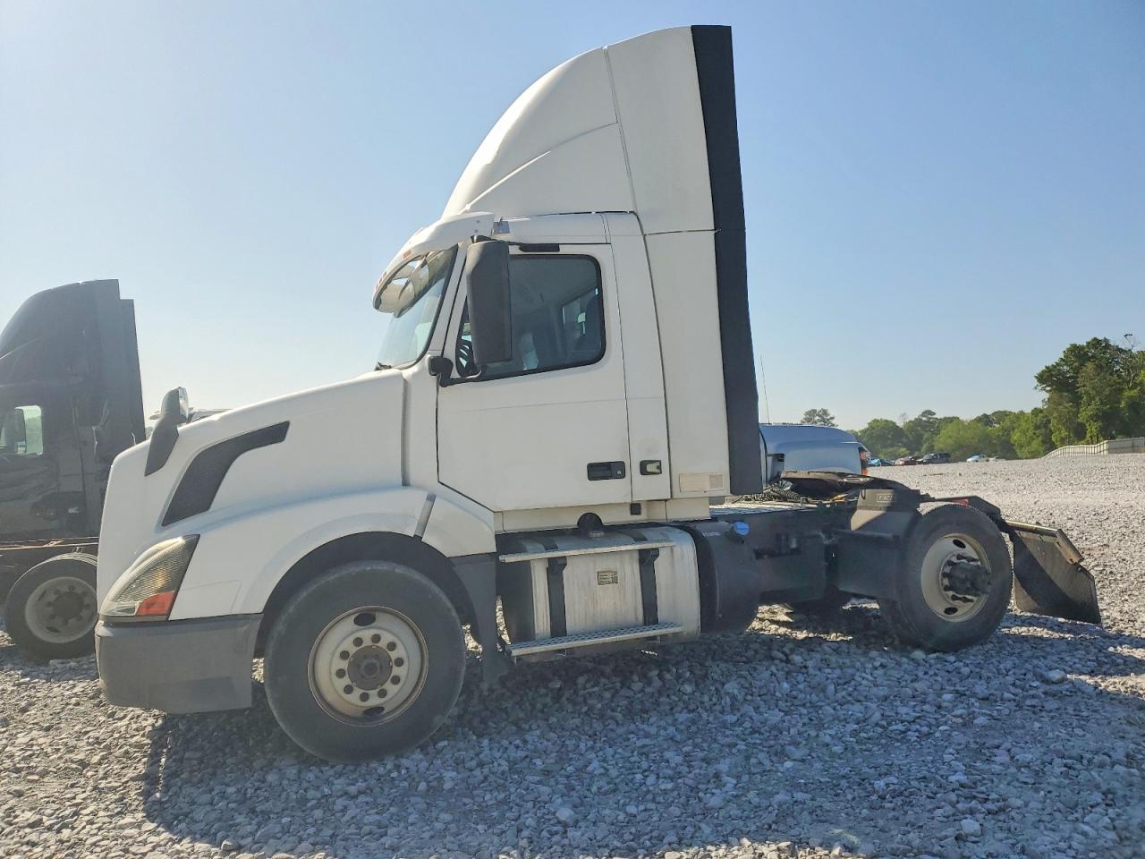 2018 VOLVO VN